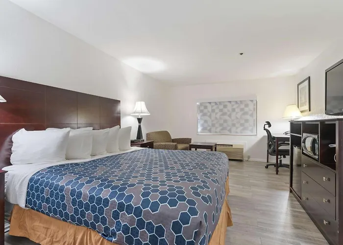 Western Oakbrook Hotel 3*